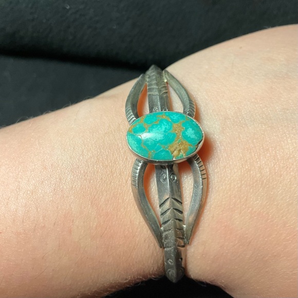 Vintage Navajo Turquoise Cuff Bracelet Sterling Silver Bracelet Genuine Turq - Picture 2 of 6